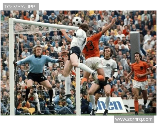 全球足球巨星闪耀绿茵场聚焦顶级球员最新赛季表现与未来走势 全球足球巨星闪耀绿茵场聚焦顶级球员最新赛季表现与未来走势