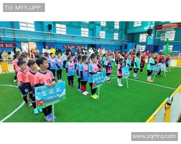 幼儿足球星宝贝点亮绿茵梦想培养团队精神与健康成长之路