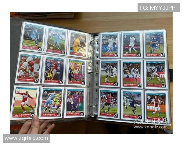 精美足球球星卡相框打造专属收藏空间，展示球场传奇瞬间