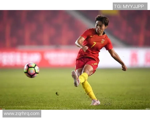 美女挑战足球球星大猜想 谁是她眼中的世界足坛超级巨星