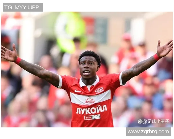 足球球星炫酷手饰高清大图展示个性魅力与时尚风采